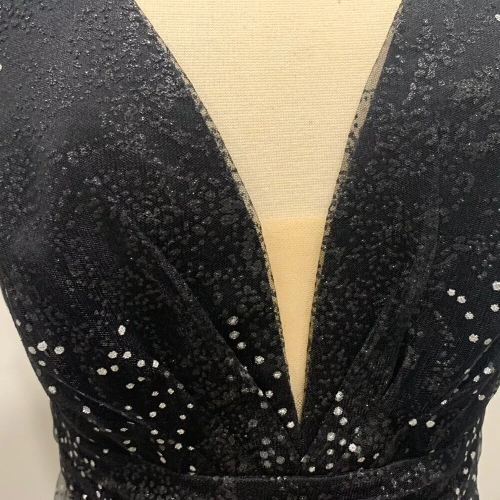 NWT MARCHESA NOTTE V-NECK GLITTER SLEEVELESS BLACK GOWN SIZE 14 $995 - Picture 8 of 11